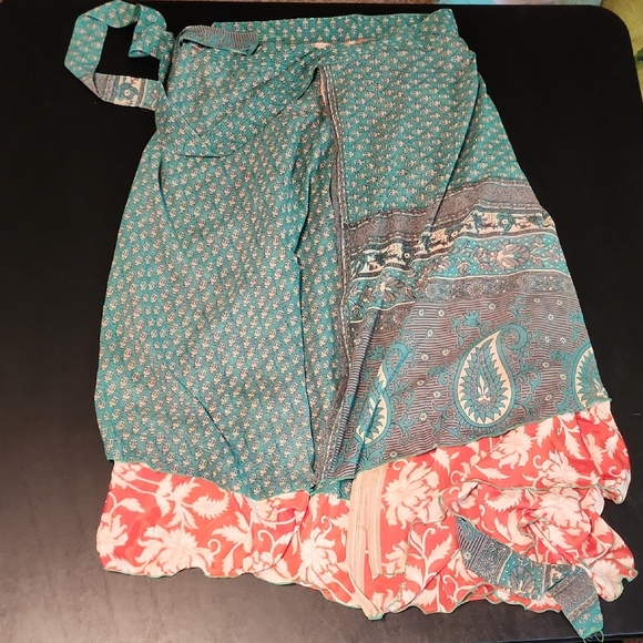 Reversible Skirt - Picture 1 of 2